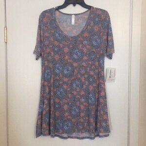 XS LuLaRoe Perfect T Shirt DD22 1490